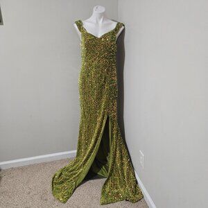 XL (10-12+) Faeriesty Chartreuse Green Velvet Off-Shoulder Mermaid Gown Sequins